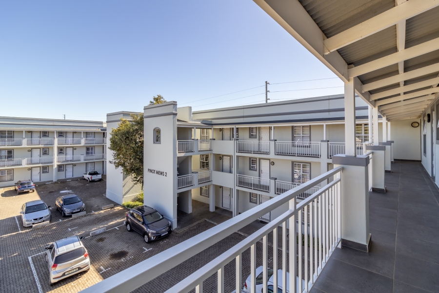 2 Bedroom Property for Sale in Nuutgevonden Western Cape